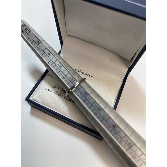 Olivia And Jackson Sterling Silver Lab Created Green Gemstone CZ Ring Sz 7 New - Picture 9 of 10